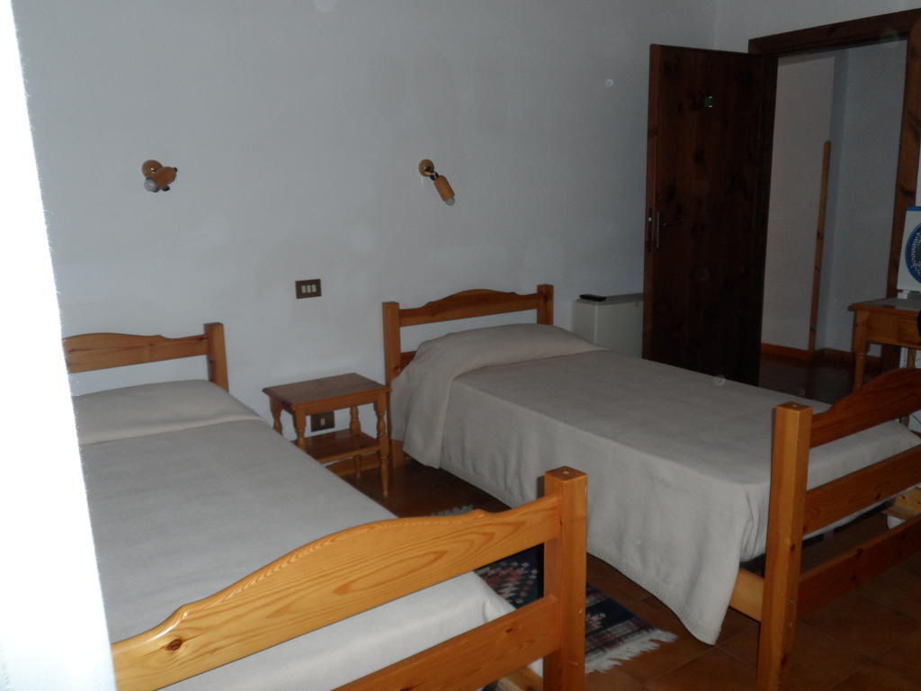 Mola Solis Hotel Civitella d'Agliano Room photo