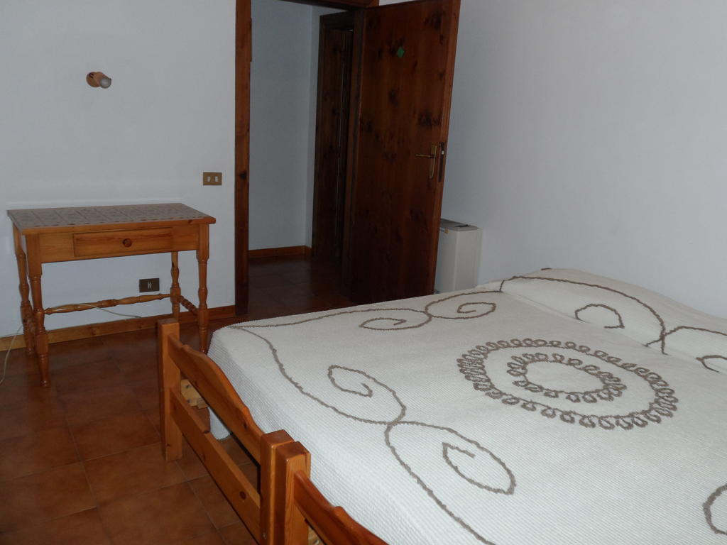 Mola Solis Hotel Civitella d'Agliano Room photo