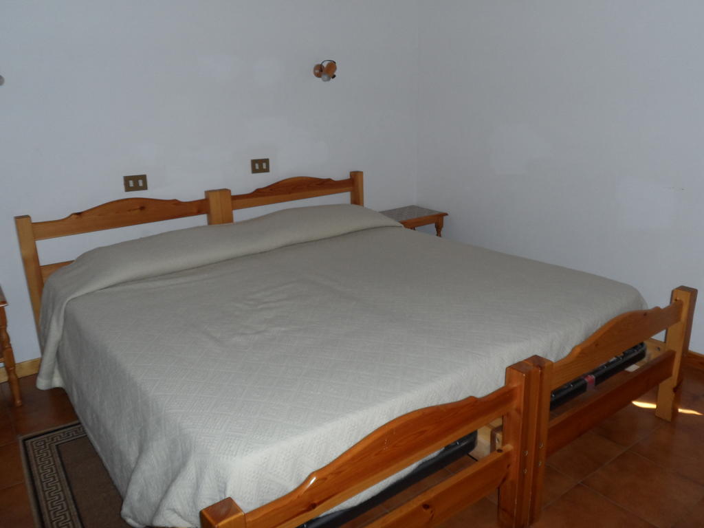 Mola Solis Hotel Civitella d'Agliano Room photo